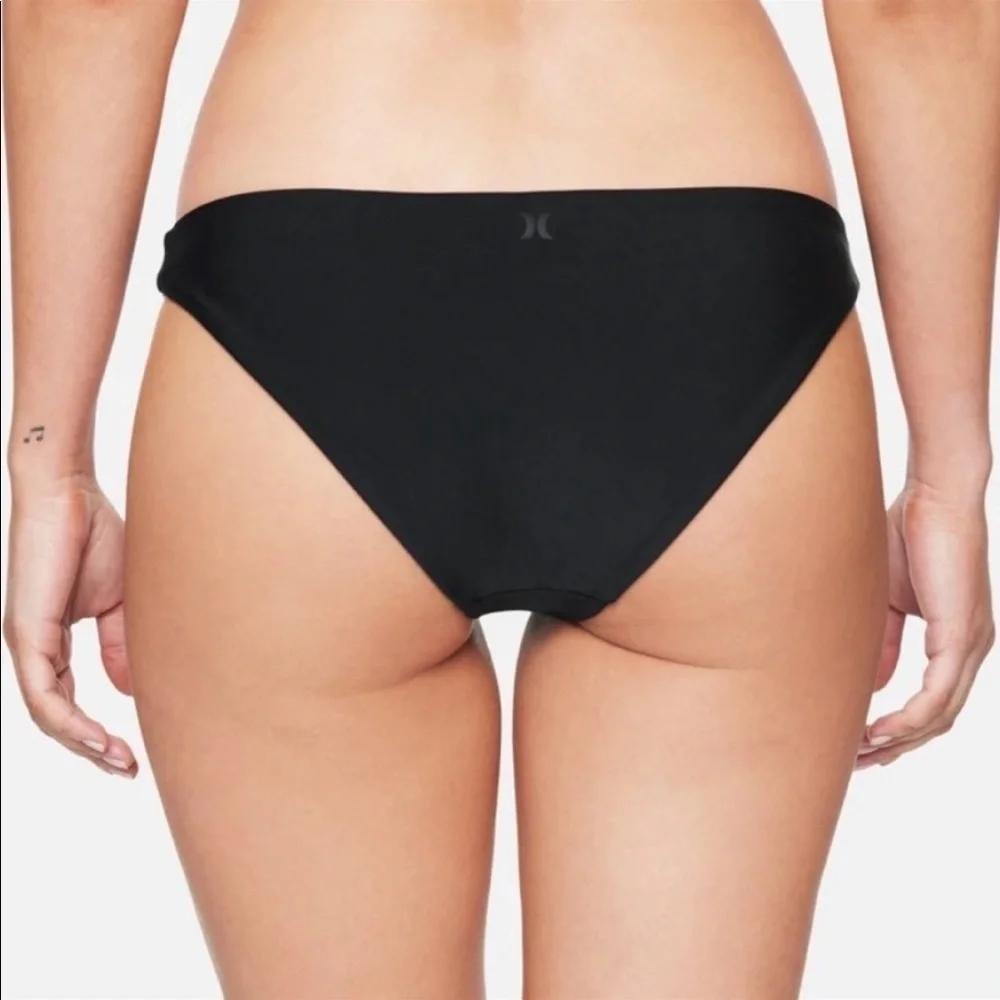 ☀️HURLEY☀️HIGH NECK PEND ACAD Q/D SURF BIKINI SET